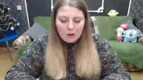 josiesun771 online show from February 3, 7:29 am