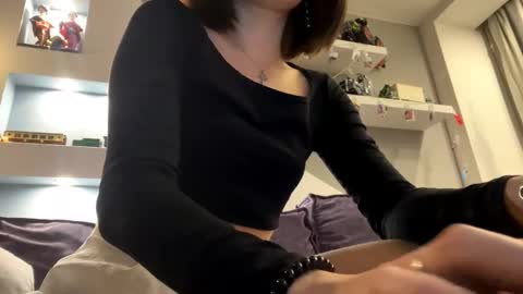 Lola online show from November 8, 4:56 pm