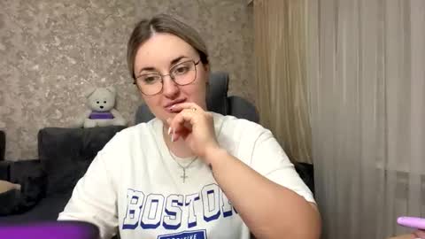Snapshot of judevalenti chatting on October 2, 6:13 pm JudeValenti online show from October 2, 6:13 pm