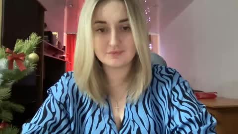 Snapshot of judevalenti chatting on January 7, 9:18 am JudeValenti online show from January 7, 9:18 am