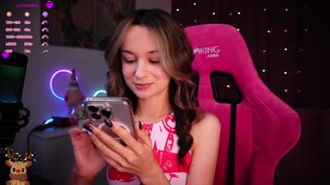 Snapshot of juicy___angel chatting on December 4, 5:22 pm Angelina online show from December 4, 5:22 pm