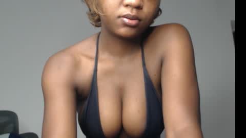 Wet Baddie online show from December 5, 6:24 am