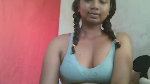 stellah online show from December 10, 7:16 am