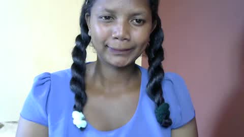 stellah online show from March 11, 8:52 am