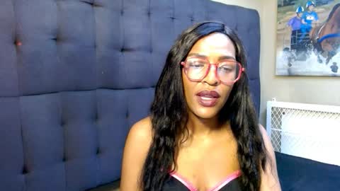 Miss Kay online show from December 4, 7:36 pm