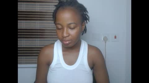 juicykinkx online show from November 7, 2:06 am