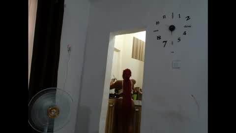 juicyxpink online show from October 27, 8:43 am