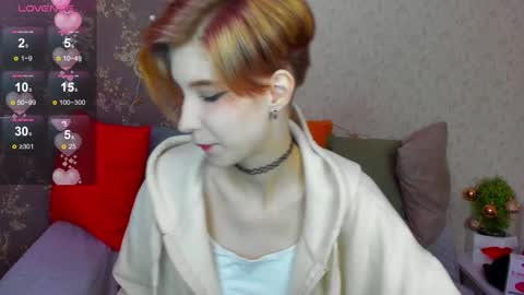 Jules online show from December 8, 1:02 am