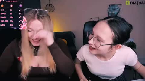 juli kisss online show from March 8, 10:19 am