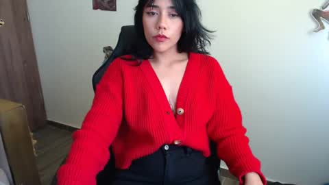 Snapshot of juli_love11 chatting on December 27, 8:50 pm JULIETA online show from December 27, 8:50 pm