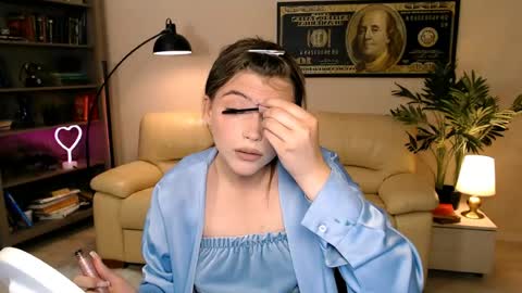 julia485262 online show from June 25, 8:32 pm