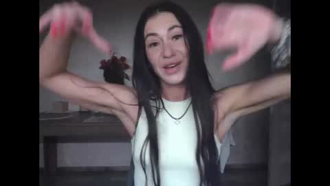 julianagold1 online show from January 1, 3:46 pm