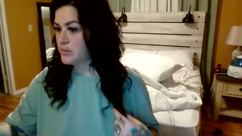 Texas Mamasita online show from March 3, 2:31 pm