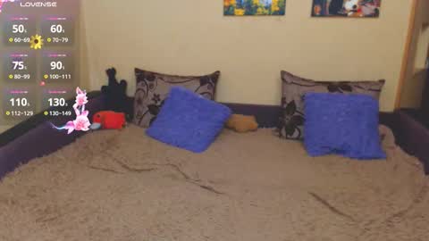 Jul online show from February 16, 5:02 pm