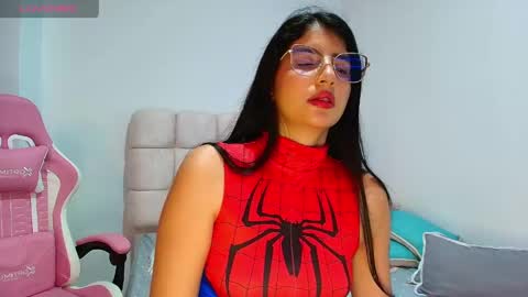 julieta_rose19 online show from March 30, 12:43 am