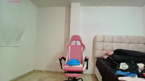 julieta_rose19 online show from February 28, 3:17 am