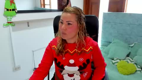 julieta_star69 online show from December 22, 7:06 pm