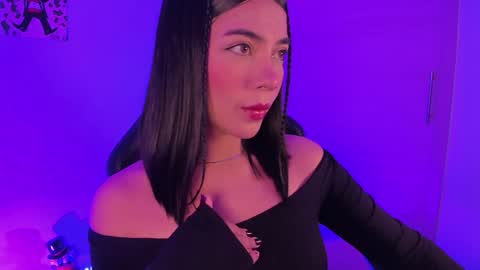 Julieta  online show from December 5, 3:37 am