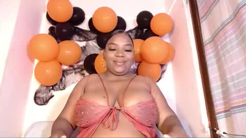 Julieth Brown online show from November 1, 8:24 pm