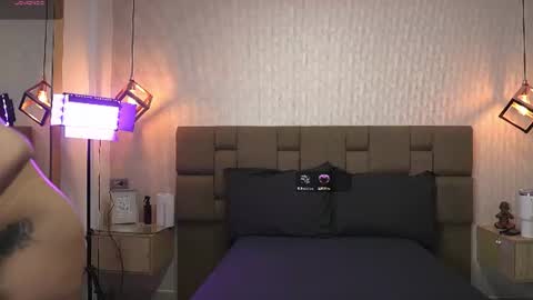 julieth_rojas online show from July 17, 4:50 am