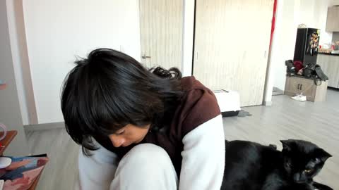 juliethkain online show from February 6, 12:59 pm