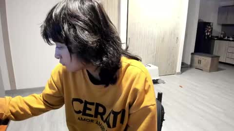 juliethkain online show from February 26, 3:35 am