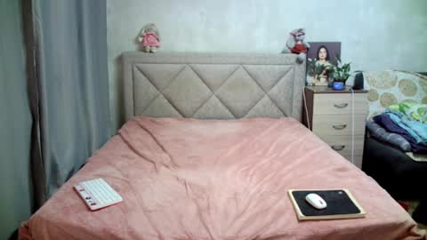 Julietkitty online show from February 5, 12:27 pm