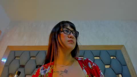 juliette_pretty_ online show from September 20, 8:18 pm