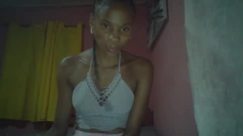Snapshot of juliexexy chatting on January 14, 6:38 pm juliexexy online show from January 14, 6:38 pm
