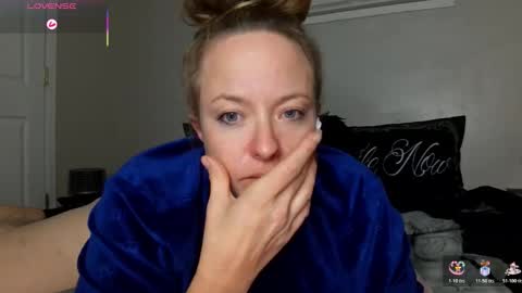 Juli Monroe online show from December 15, 3:12 am