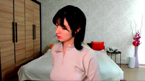 Snapshot of julissweet chatting on December 9, 7:50 am Asmodeus online show from December 9, 7:50 am