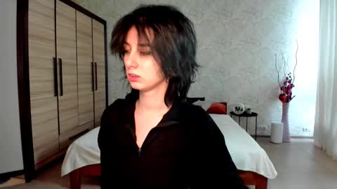 Snapshot of julissweet chatting on January 19, 7:25 am Asmodeus online show from January 19, 7:25 am
