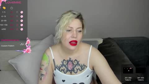 Jully online show from February 12, 3:07 am