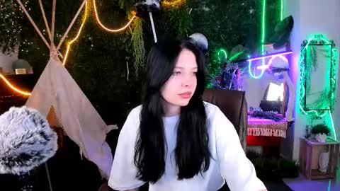 Snapshot of julsmumi chatting on September 30, 9:26 am Juls online show from September 30, 9:26 am