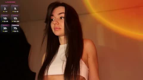 Hloya online show from December 28, 1:06 pm