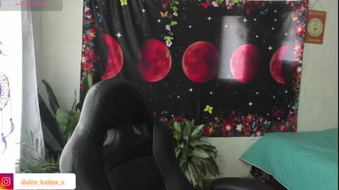 Sofia online show from January 8, 9:23 pm