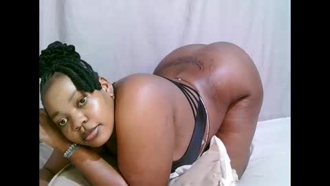 just_nana online show from January 16, 9:00 pm