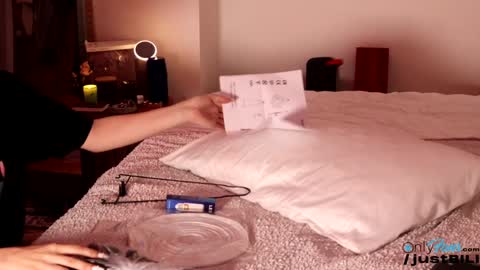 Billie  B  William online show from January 14, 8:20 am