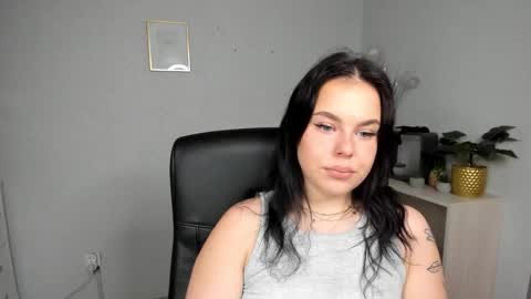 Nessa online show from June 11, 5:48 am