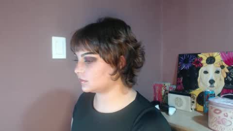 justyenna online show from April 16, 6:46 am