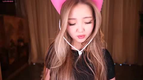 Amely online show from June 28, 3:35 am