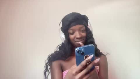 Kae the Brat online show from May 9, 8:11 pm