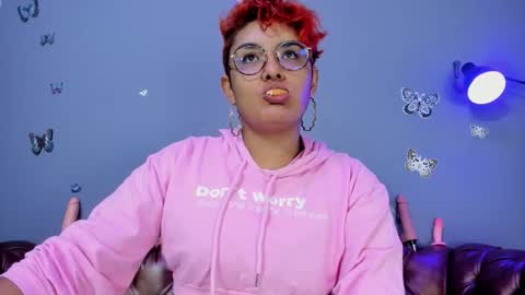 kaira_mosse_ online show from March 4, 11:39 am