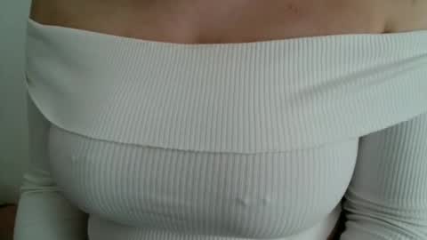 Kaitlin online show from April 10, 10:10 am