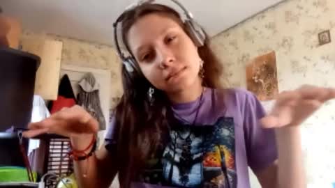 Snapshot of kamisalling chatting on September 12, 8:56 am Mari Simmons online show from September 12, 8:56 am