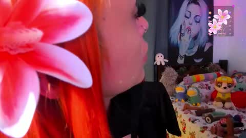 hello  Im Danni online show from February 5, 12:52 pm