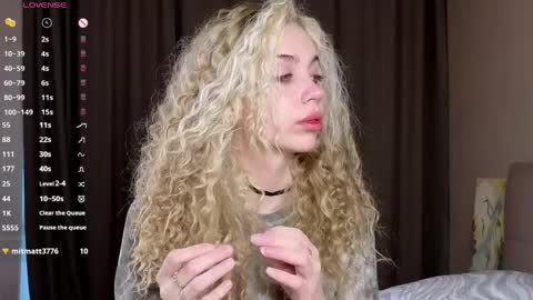 Alice online show from April 9, 3:20 am