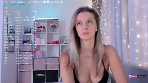 Snapshot of karamelsw chatting on January 30, 7:59 pm Julia online show from January 30, 7:59 pm