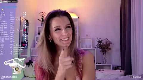 Snapshot of karamelsw chatting on September 28, 10:37 pm Julia online show from September 28, 10:37 pm