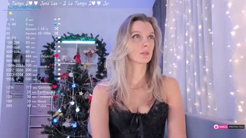 Snapshot of karamelsw chatting on January 5, 8:52 pm Julia online show from January 5, 8:52 pm